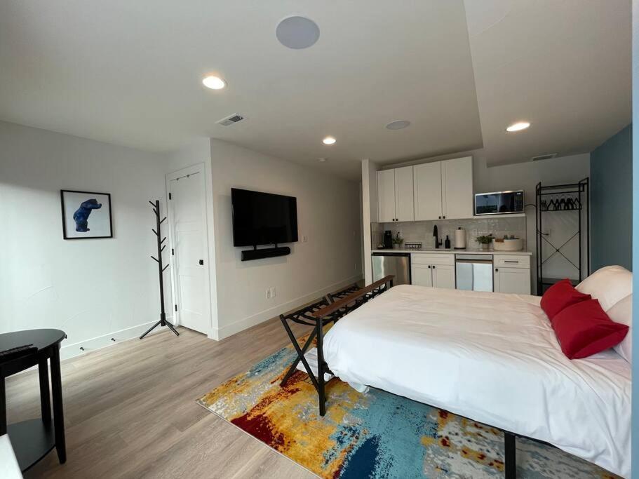 Private, Cozy, Suite By Mile High Stadium And Downtown Denver! Екстер'єр фото